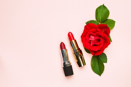 Welches Make-up passt zu verschiedenen Brillenfassungen?