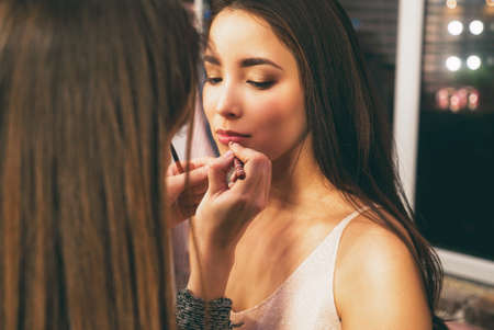 Vegane und tierversuchsfreie Lippenstifte: Trends und beliebte Marken in Deutschland