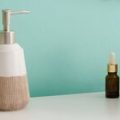 Empfindliche Kopfhaut und Haar: Sanfte Pflegeprodukte und Hausmittel aus deutschen Apotheken