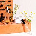Anti-Aging-Produkte im Test: Hochpreisige Cremes gegen günstige Alternativen aus der Drogerie