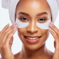 Honig, Quark & Co.: Deutsche Hausmittel für strahlende Haut in DIY-Masken