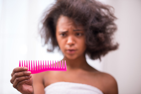 Lockenstab-Variationen: Von sanften Wellen bis zu voluminösen Locken – Schritt-für-Schritt-Anleitung