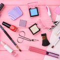 Plastikfrei schön: Alternativen zu herkömmlichen Verpackungen bei Make-up & Hautpflege
