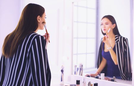 Gesichtsmaske als Selfcare-Ritual: Deutsche Spa-Trends für zuhause