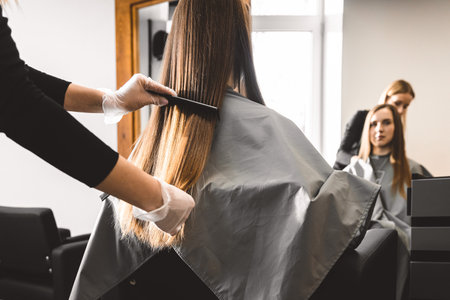 Der richtige Haarschnitt: Trends und Tipps für Frauen ab 50