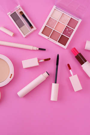 Lippentrends 2025: Welche Farben und Texturen sind dieses Jahr angesagt?